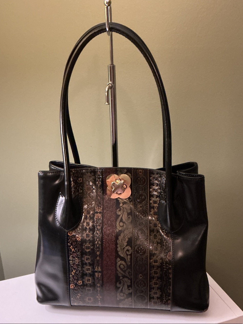 Calja Italian Leather Black Shoulder Tote Bag Colorful Floral Medallion Accent